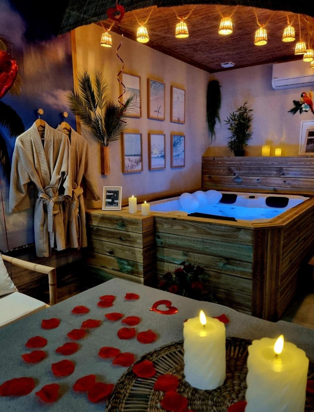 Les Spas De La Mer, Appart&Spa Aloha, 100M De La Plage, Plein Coeur Du Grau ル・グロー・デュ・ロワ エクステリア 写真